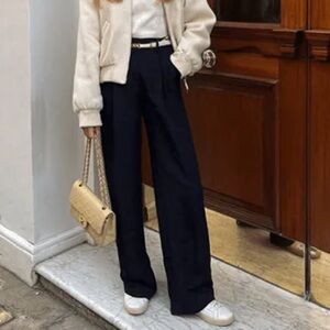 Lululemon Pleat-Front High-Rise Trouser